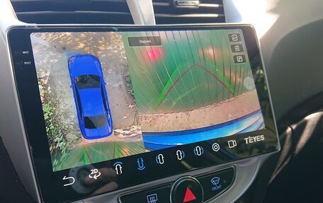 Hyundai Solaris II рестайлинг, 2011 год, 1 000 000 рублей, 7 фотография