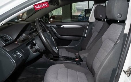 Volkswagen Passat B7, 2011 год, 800 000 рублей, 6 фотография