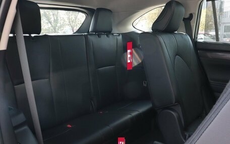 Toyota Highlander, 2025 год, 6 148 800 рублей, 32 фотография
