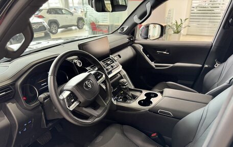 Toyota Land Cruiser, 2023 год, 12 500 000 рублей, 9 фотография