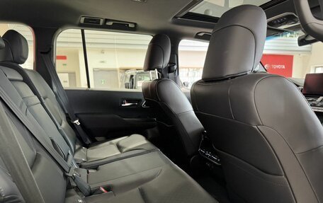 Toyota Land Cruiser, 2023 год, 12 500 000 рублей, 14 фотография