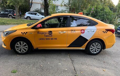 Hyundai Solaris II рестайлинг, 2018 год, 580 000 рублей, 5 фотография