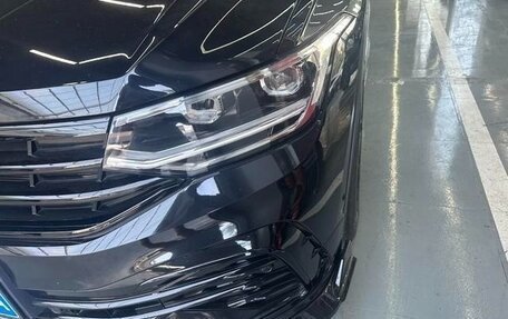 Volkswagen Tiguan II, 2021 год, 2 092 000 рублей, 7 фотография