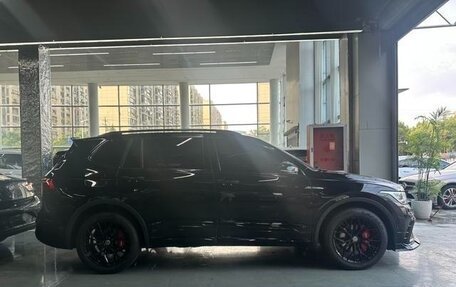 Volkswagen Tiguan II, 2021 год, 2 092 000 рублей, 6 фотография