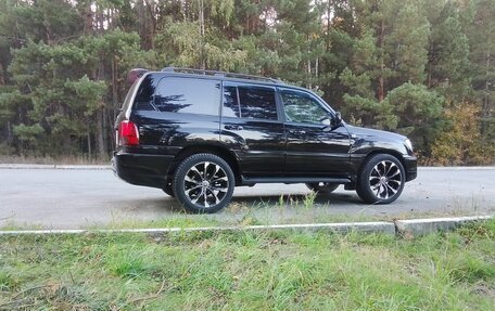 Toyota Land Cruiser 100 рестайлинг 2, 2003 год, 2 000 000 рублей, 4 фотография