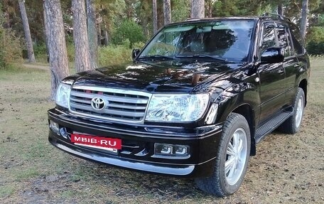 Toyota Land Cruiser 100 рестайлинг 2, 2003 год, 2 000 000 рублей, 17 фотография
