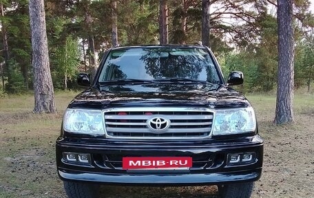 Toyota Land Cruiser 100 рестайлинг 2, 2003 год, 2 000 000 рублей, 15 фотография