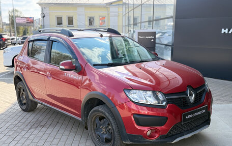 Renault Sandero II рестайлинг, 2015 год, 739 000 рублей, 2 фотография