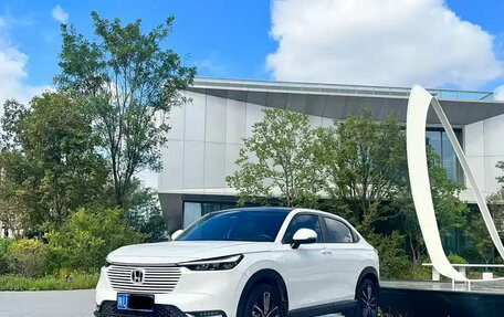 Honda Vezel, 2023 год, 2 250 000 рублей, 1 фотография