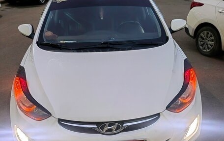 Hyundai Avante, 2011 год, 950 000 рублей, 5 фотография