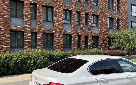 BMW 5 серия, 2016 год, 1 950 000 рублей, 5 фотография