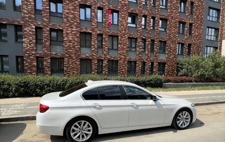 BMW 5 серия, 2016 год, 1 950 000 рублей, 4 фотография