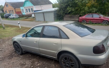 Audi A4, 1999 год, 330 000 рублей, 2 фотография