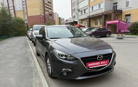 Mazda 3, 2015 год, 1 750 000 рублей, 2 фотография