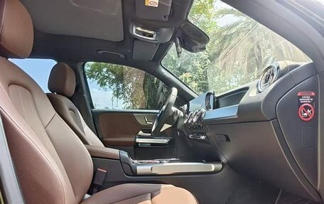 Mercedes-Benz GLB, 2024 год, 4 800 000 рублей, 2 фотография