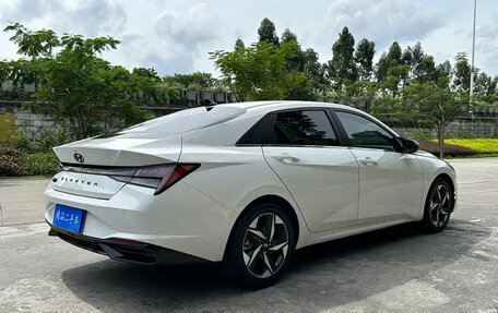 Hyundai Elantra, 2022 год, 1 350 000 рублей, 17 фотография