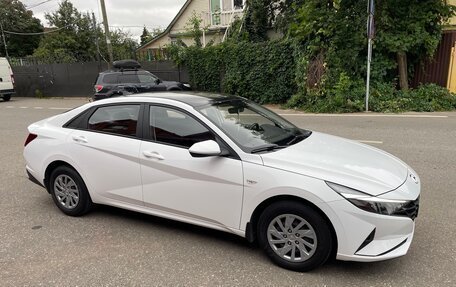 Hyundai Elantra, 2021 год, 1 710 000 рублей, 6 фотография