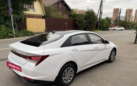 Hyundai Elantra, 2021 год, 1 710 000 рублей, 11 фотография