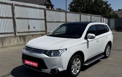 Mitsubishi Outlander III рестайлинг 3, 2014 год, 1 635 000 рублей, 1 фотография