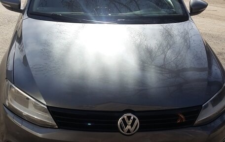 Volkswagen Jetta VI, 2012 год, 900 000 рублей, 2 фотография