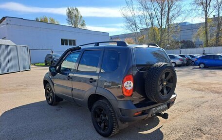 Chevrolet Niva I рестайлинг, 2016 год, 819 000 рублей, 7 фотография
