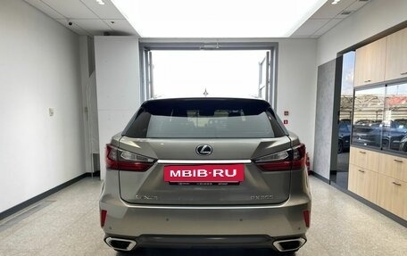 Lexus RX IV рестайлинг, 2019 год, 4 500 000 рублей, 6 фотография