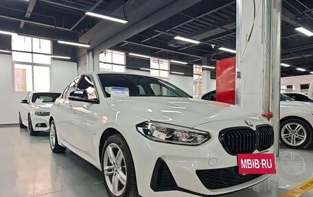 BMW 1 серия, 2023 год, 2 411 000 рублей, 4 фотография