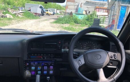 Toyota Hilux Surf III рестайлинг, 1993 год, 780 000 рублей, 6 фотография