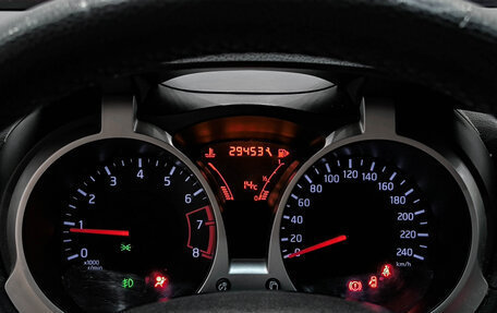 Nissan Juke II, 2011 год, 750 000 рублей, 16 фотография