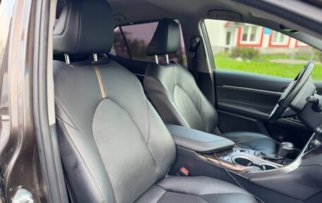 Toyota Camry, 2019 год, 3 200 000 рублей, 4 фотография
