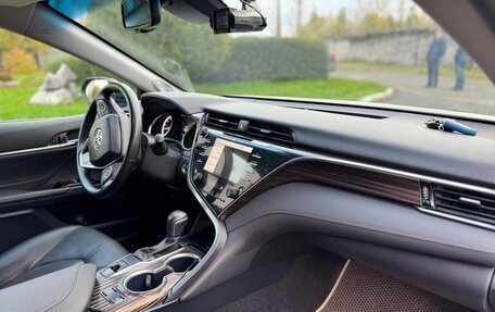 Toyota Camry, 2019 год, 3 200 000 рублей, 5 фотография