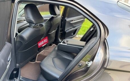 Toyota Camry, 2019 год, 3 200 000 рублей, 18 фотография