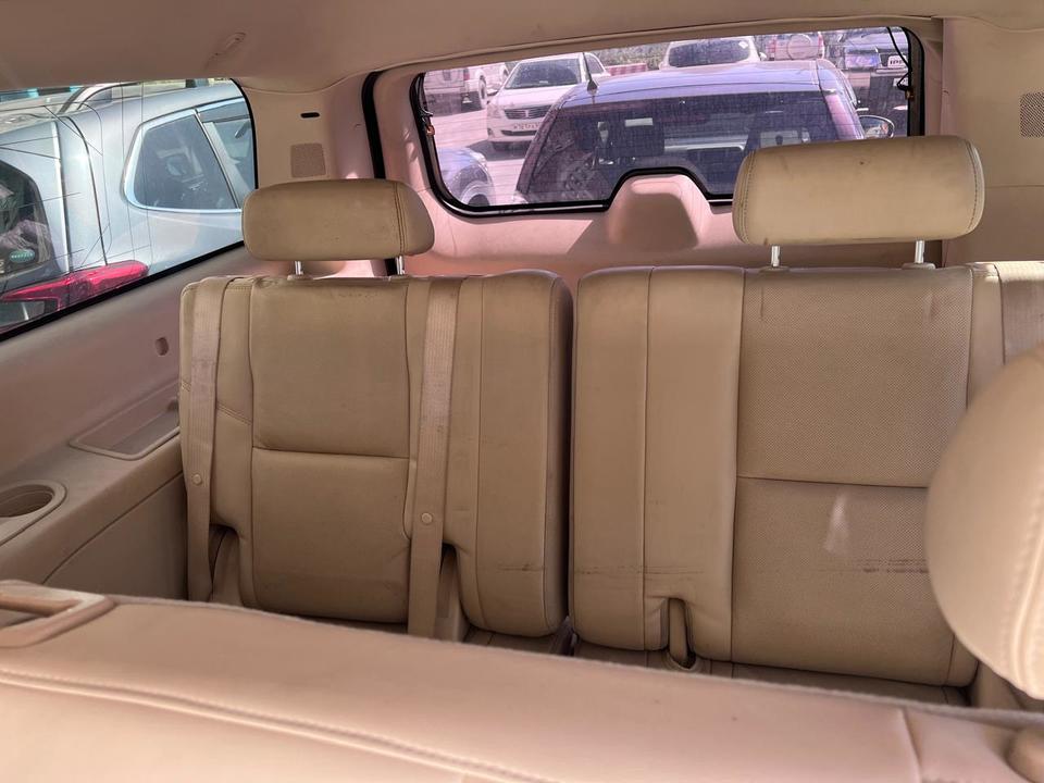 Cadillac Escalade III, 2007 год, 1 800 000 рублей, 8 фотография