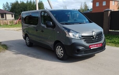 Renault Trafic, 2016 год, 2 295 000 рублей, 4 фотография