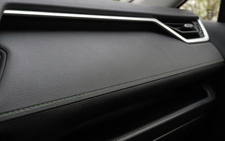 Toyota RAV4, 2024 год, 4 816 000 рублей, 17 фотография