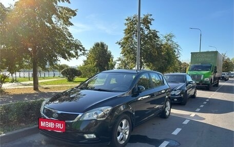 KIA cee'd I рестайлинг, 2011 год, 830 000 рублей, 8 фотография