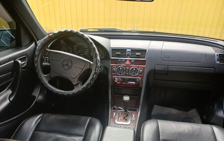Mercedes-Benz C-Класс, 1998 год, 550 000 рублей, 2 фотография