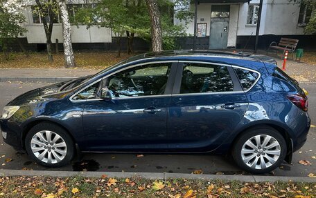 Opel Astra J, 2011 год, 800 000 рублей, 8 фотография