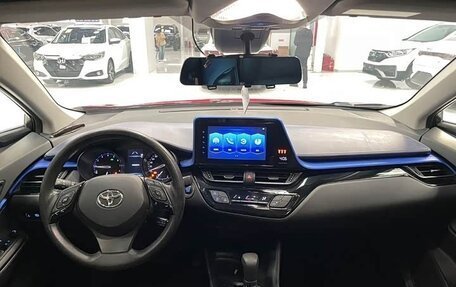 Toyota C-HR I рестайлинг, 2021 год, 1 745 277 рублей, 10 фотография