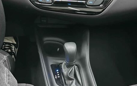 Toyota C-HR I рестайлинг, 2021 год, 1 759 277 рублей, 23 фотография