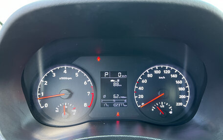 Hyundai Solaris II рестайлинг, 2019 год, 1 341 000 рублей, 12 фотография