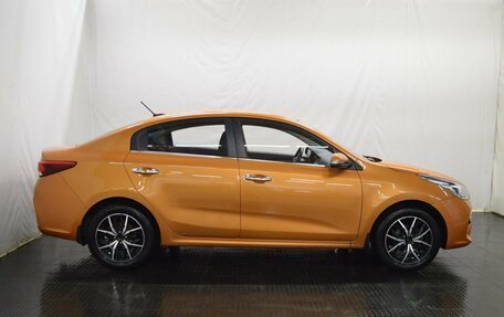 KIA Rio IV, 2017 год, 1 100 000 рублей, 4 фотография