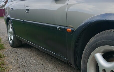 Opel Vectra B рестайлинг, 1998 год, 150 000 рублей, 4 фотография