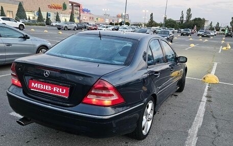 Mercedes-Benz C-Класс, 2005 год, 950 000 рублей, 1 фотография