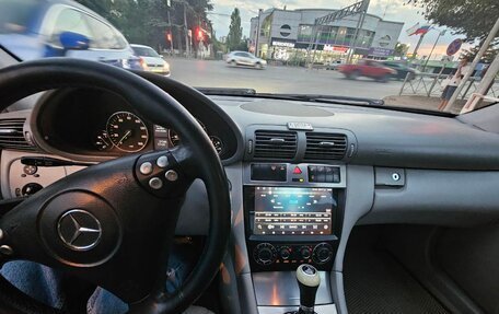 Mercedes-Benz C-Класс, 2005 год, 950 000 рублей, 8 фотография