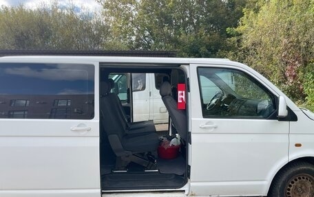 Volkswagen Transporter T5 рестайлинг, 2004 год, 1 100 000 рублей, 13 фотография