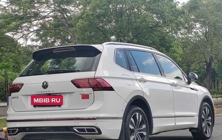 Volkswagen Tiguan II, 2023 год, 3 267 000 рублей, 6 фотография