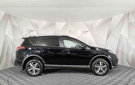 Toyota RAV4, 2018 год, 1 925 000 рублей, 6 фотография