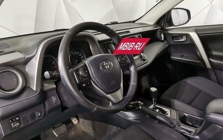 Toyota RAV4, 2018 год, 1 925 000 рублей, 16 фотография