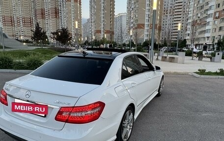 Mercedes-Benz E-Класс, 2012 год, 2 100 000 рублей, 4 фотография